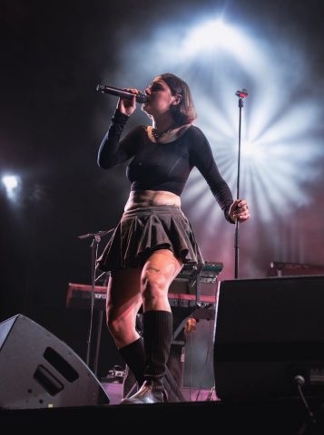 Ofé, sur la scène des Vendanges Musicales. • © Louben Prévost