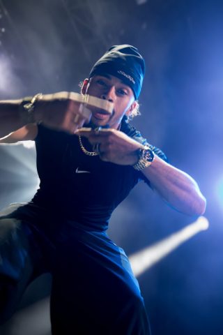 Ryú, danseur de Jyeuhair. • © Louben Prévost