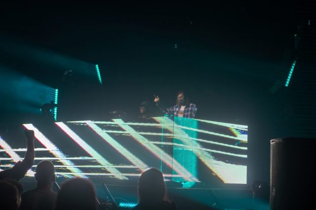 Busy P rejoint Tatyana Jane sur scène. • © Louben Prévost